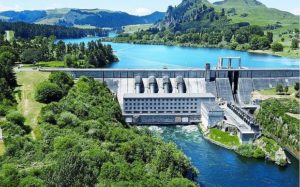 Advantages and Disadvantages of Hydroelectric Energy