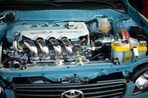 A-guide-to-engine-compartment-cleaning