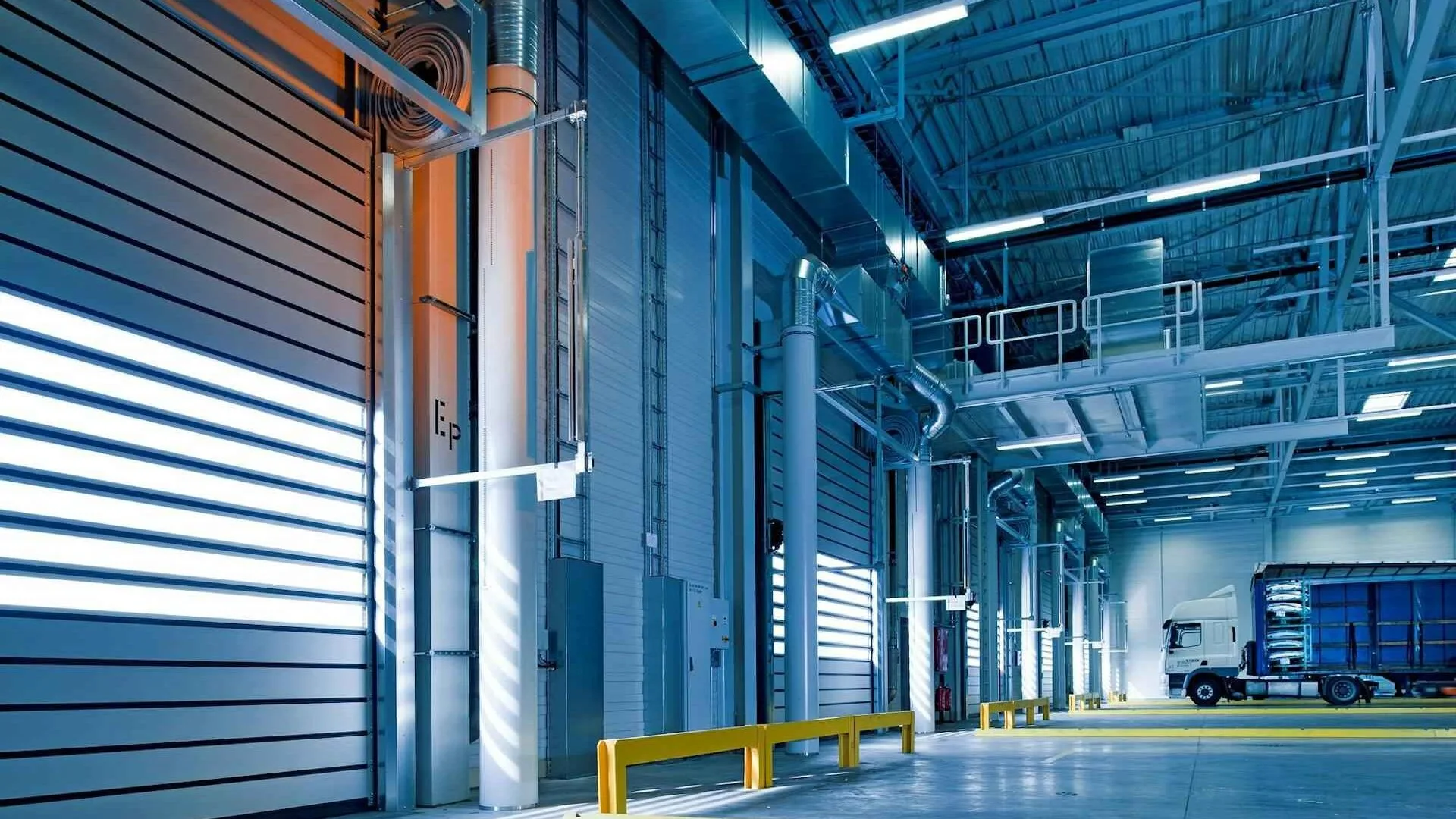 Top Things to Consider Before Buying a Steel Garage